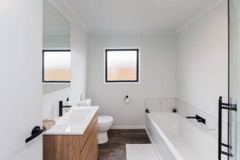 Photo of property in 9 Monarch Drive, Ashhurst, 4810