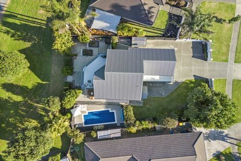 Photo of property in 16 Santa Barbara Drive, Papamoa Beach, Papamoa, 3118