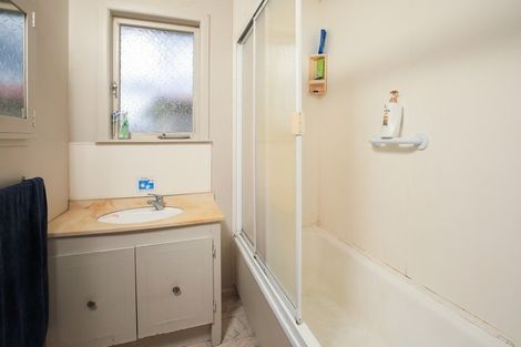 Photo of property in 21 Cricket Place, Melville, Hamilton, 3206