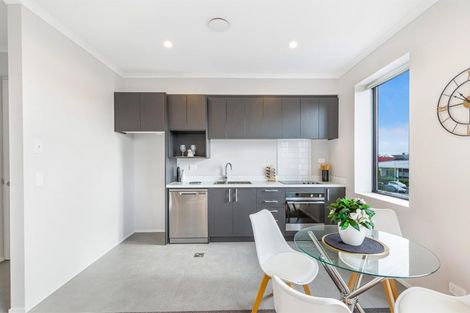 Photo of property in 6/7 Uku Lane, Hobsonville, Auckland, 0616