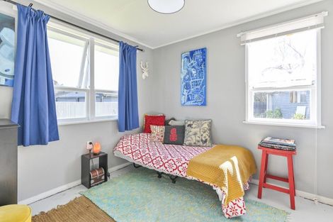 Photo of property in 2 Sefton Street, Havelock North, 4130