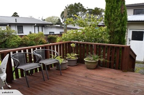 Photo of property in 100 Archibald Road, Kelston, Auckland, 0602