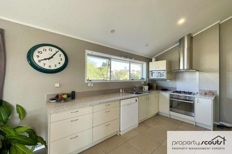 Photo of property in 12 Te Ngaere Place, Merrilands, New Plymouth, 4312