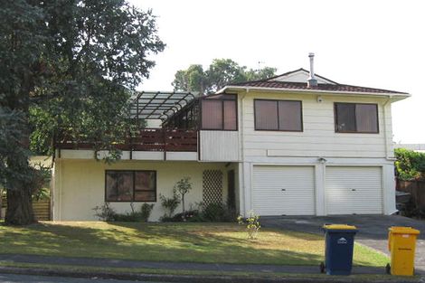 Photo of property in 3 Newstead Avenue, Browns Bay, Auckland, 0632