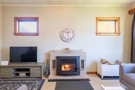 Photo of property in 43 Mcphee Street, Dannevirke, 4930