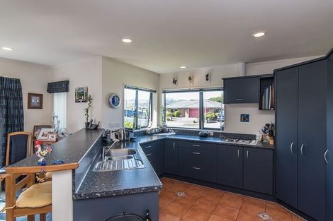 Photo of property in 12 San Priamo Place, Paraparaumu Beach, Paraparaumu, 5032