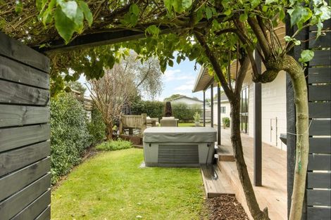 Photo of property in 17 Cedar Road, Te Awanga, 4102