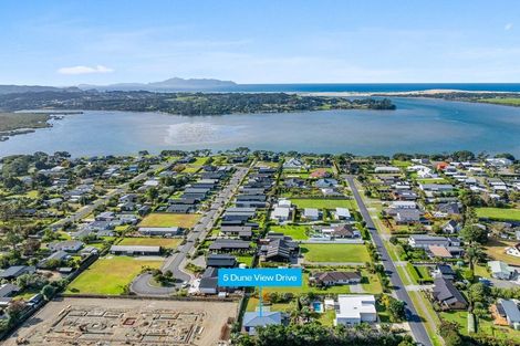 Photo of property in 5 Dune View Drive, Mangawhai, 0505