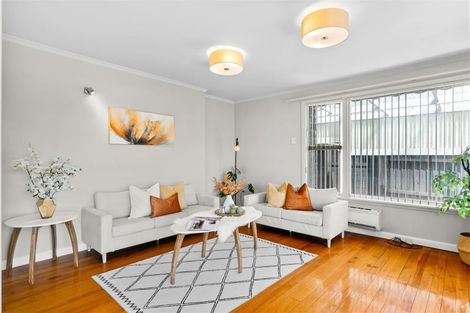 Photo of property in 7a Cunliffe Road, Redwood, Christchurch, 8051