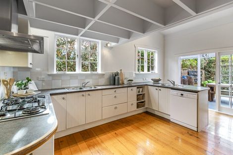 Photo of property in 15 Fairholme Avenue, Epsom, Auckland, 1023