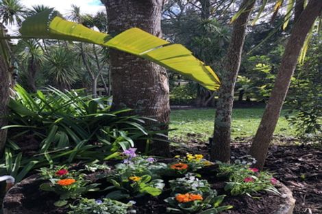 Photo of property in 34 Sandown Road, Rothesay Bay, Auckland, 0630