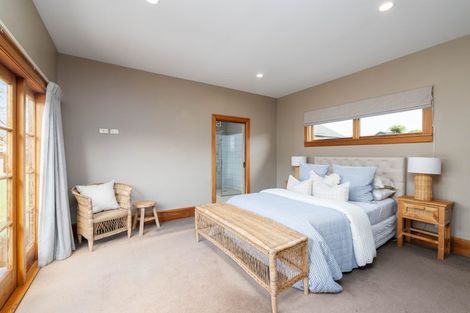 Photo of property in 33 Galway Avenue, Bryndwr, Christchurch, 8052