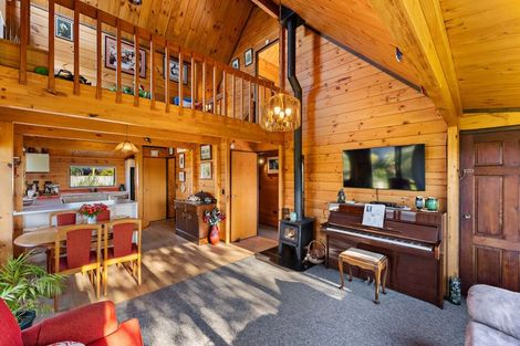 Photo of property in 5 Kaitake Place, Oakura, 4314