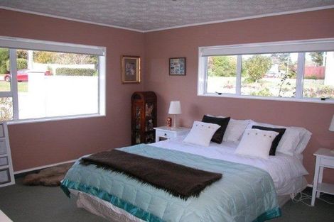 Photo of property in 1 Otupai Street, Two Mile Bay, Taupo, 3330