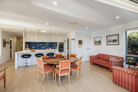 Photo of property in 6 Lees Cove, Karaka, Papakura, 2113