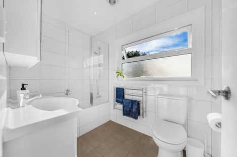 Photo of property in 107 Birkdale Road, Birkdale, Auckland, 0626