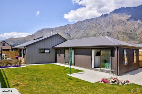 Photo of property in 39 Shepherd Road, Jacks Point, Queenstown, 9371