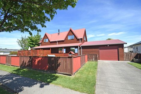 Photo of property in 82 Dunlop Street, Wallacetown, 9816