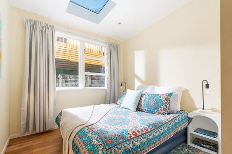Photo of property in 10 Edgeware Road, Wilton, Wellington, 6012