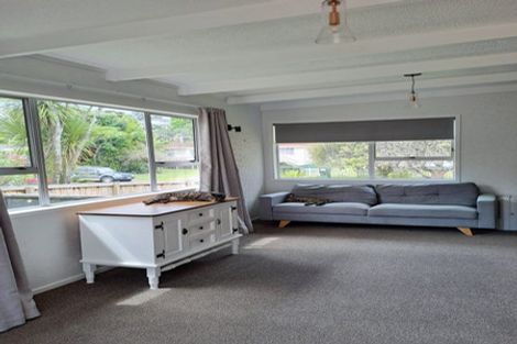 Photo of property in 48 Salamanca Road, Sunnynook, Auckland, 0620