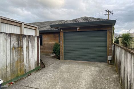 Photo of property in 146a Whites Line East, Waiwhetu, Lower Hutt, 5010