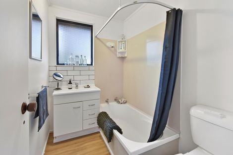 Photo of property in 8a Ashlynne Avenue, Papatoetoe, Auckland, 2025