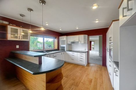 Photo of property in 6 Davita Place, Farm Cove, Auckland, 2012