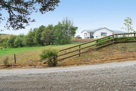Photo of property in 255 Gibbons Road, Kaiwaka, 0573