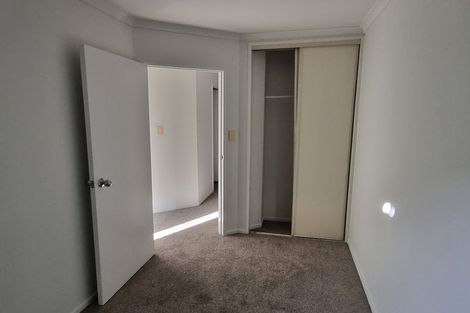 Photo of property in 12/17 Harbour View Road, Te Atatu Peninsula, Auckland, 0610
