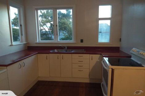 Photo of property in 339 Oxford Street, Levin, 5510