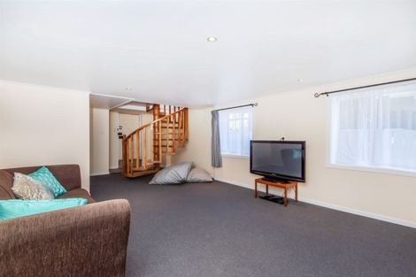 Photo of property in 5 Karaka Street, Helensville, 0800