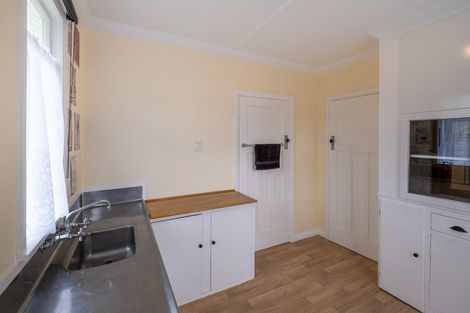 Photo of property in 19 Page Street, Stratford, 4332