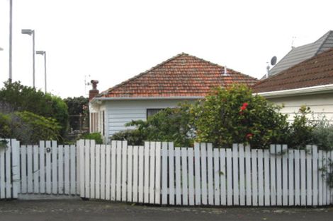 Photo of property in 9 Ludlam Street, Seatoun, Wellington, 6022