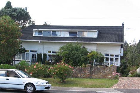 Photo of property in 36 Rangatira Road, Birkenhead, Auckland, 0626