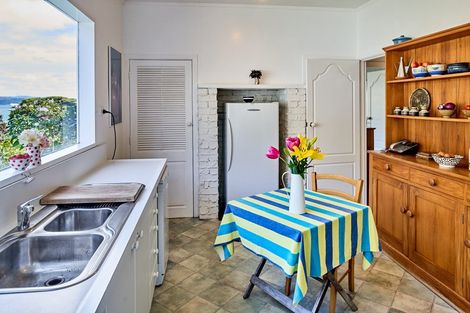 Photo of property in 5 Tui Road, Days Bay, Lower Hutt, 5013