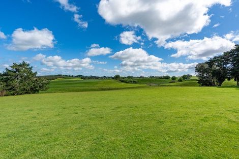 Photo of property in 172 Foster Road, Temple View, Hamilton, 3290