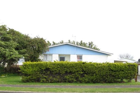 Photo of property in 35 Camellia Avenue, Bell Block, New Plymouth, 4312