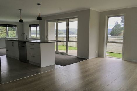 Photo of property in 1 Tradewinds Drive, Whitby, Porirua, 5024