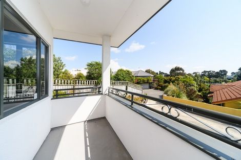 Photo of property in 5 The Strand, Fitzherbert, Palmerston North, 4410