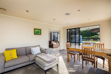 Photo of property in 395 Manutahi Road, Lepperton, New Plymouth, 4373
