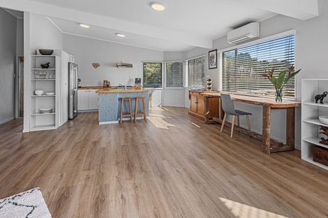 Photo of property in 72a Beach Road, Onerahi, Whangarei, 0110