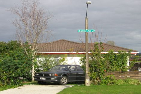 Photo of property in 30 Sunline Avenue, Massey, Auckland, 0614
