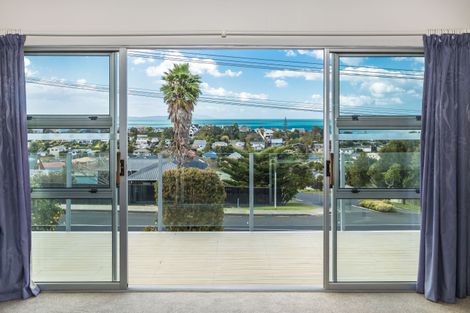 Photo of property in 46 Brightside Road, Stanmore Bay, Whangaparaoa, 0932