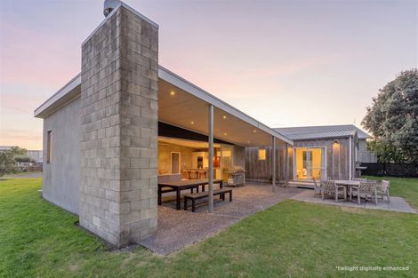 Photo of property in 111 Kauri Crescent, Matarangi, Whitianga, 3592