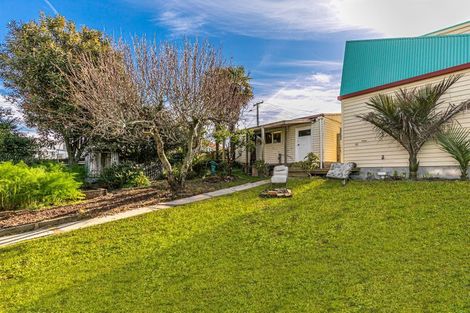 Photo of property in 18 Ngataringa Road, Devonport, Auckland, 0624