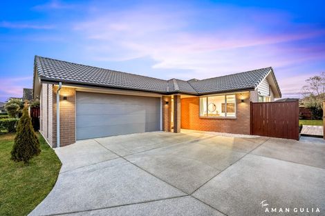 Photo of property in 21 Capriana Drive, Karaka, Papakura, 2113