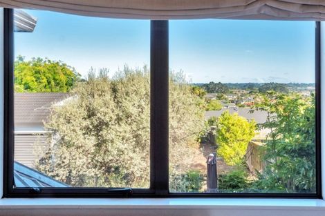 Photo of property in 93a Sturges Road, Henderson, Auckland, 0612