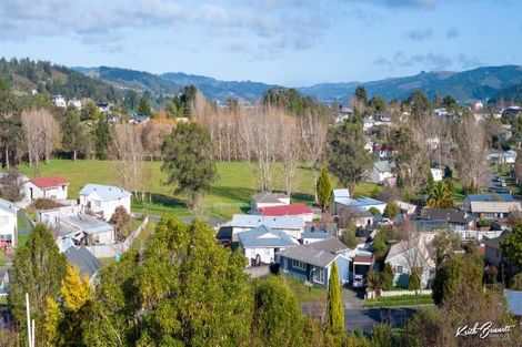 Photo of property in 14 Gentian Street, Timberlea, Upper Hutt, 5018