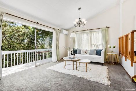 Photo of property in 6 Malters Place, Browns Bay, Auckland, 0630