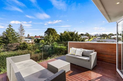 Photo of property in 37 Regent Street, Devonport, Auckland, 0624